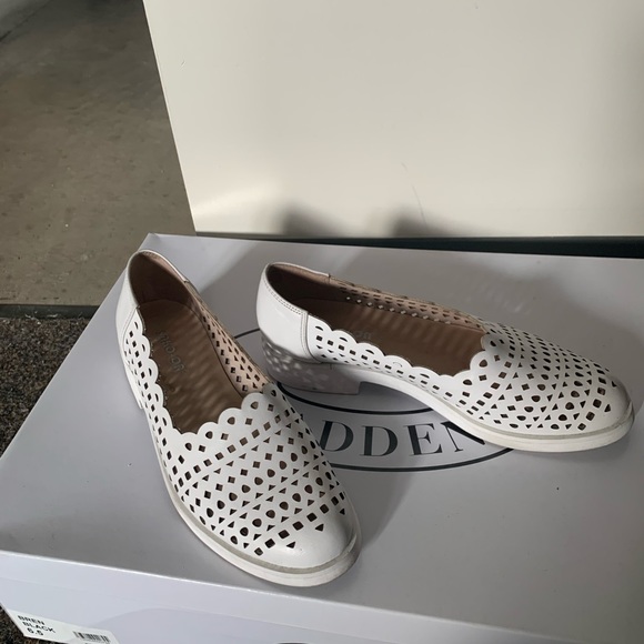 White Women’s Flats Loafers Shoes - Picture 2 of 7